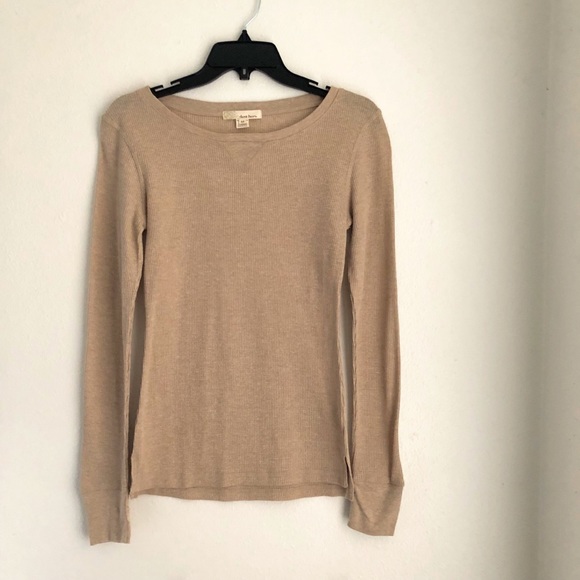 Derek Heart Tops - Sz M Beige Derek Heart Sweater
